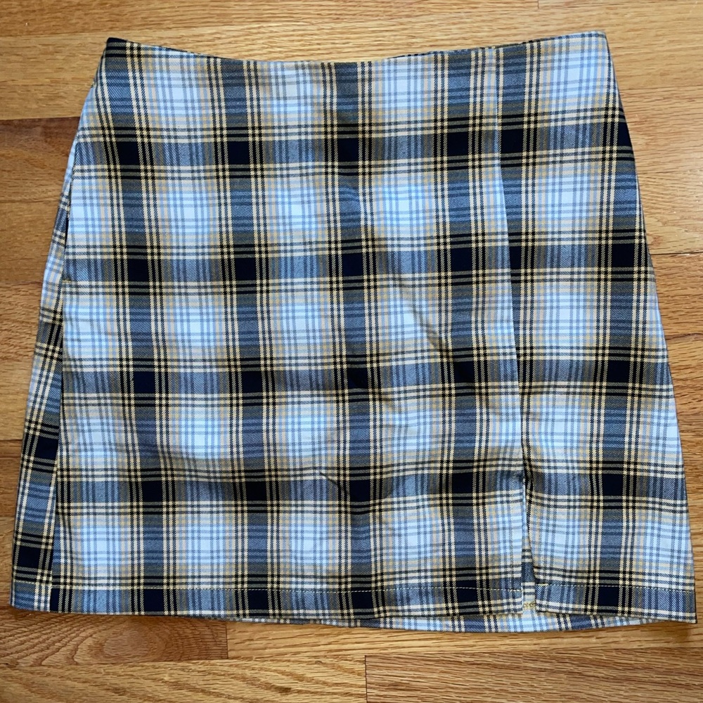 NWT Urban plaid mini skirt!